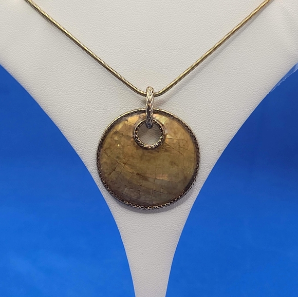 Vintage Monet Pendant Necklace - Picture 5 of 7